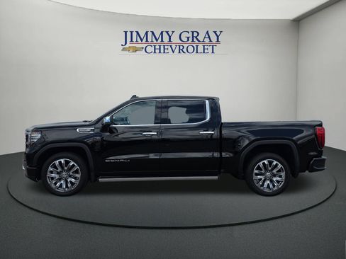 Used 2024 GMC Sierra 1500 Denali w/ Denali Reserve Package AWD/4WD image 2