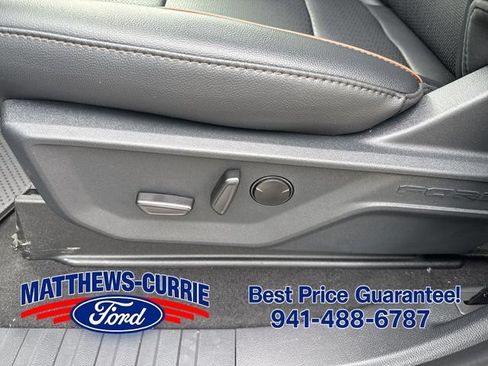 New 2026 Ford F250 Lariat w/ Black Appearance Package AWD/4WD image 11
