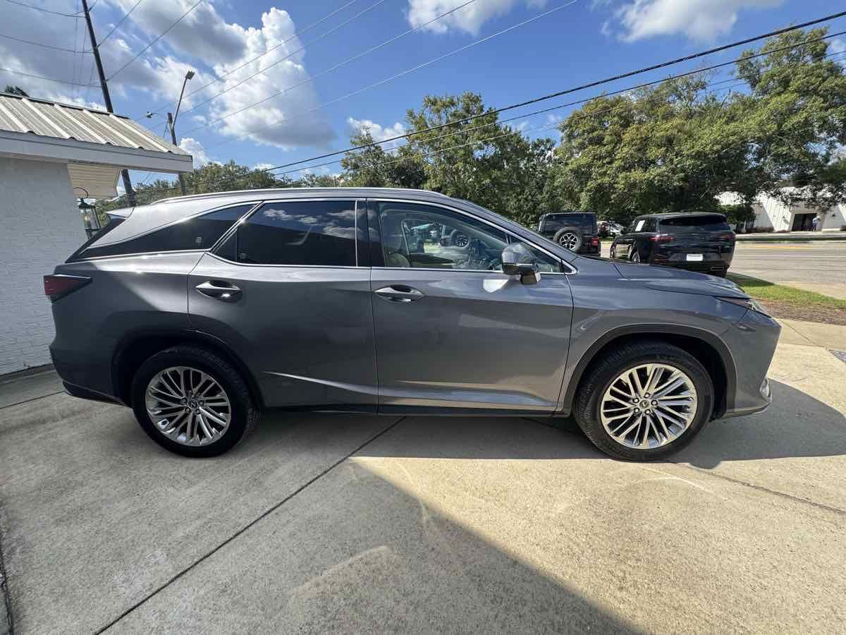 Used 2021 Lexus RX 350L Luxury w/ Accessory Package FWD image 6