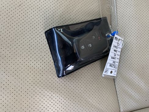Used 2011 Lexus ES 350 w/ Preferred Accessory Package FWD image 36