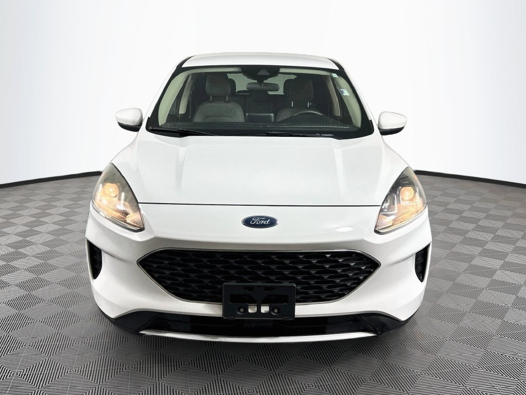 Used 2020 Ford Escape SE FWD image 2