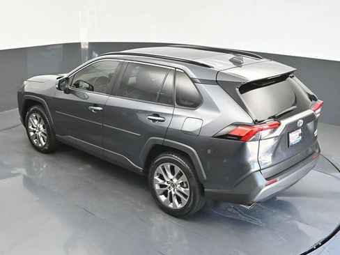 Used 2021 Toyota RAV4 Limited AWD/4WD image 30