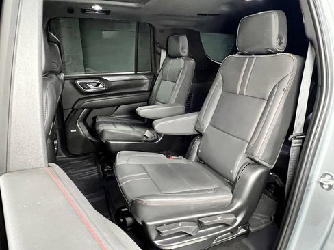 Used 2024 Chevrolet Suburban RST w/ Luxury Package AWD/4WD image 22