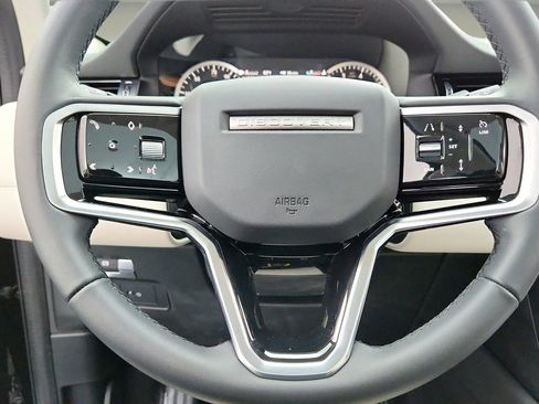 Used 2023 Land Rover Discovery Sport SE AWD/4WD image 18