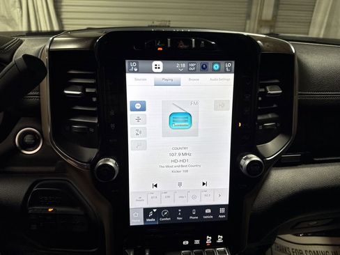 Used 2024 RAM 2500 Laramie w/ Safety Group AWD/4WD image 36