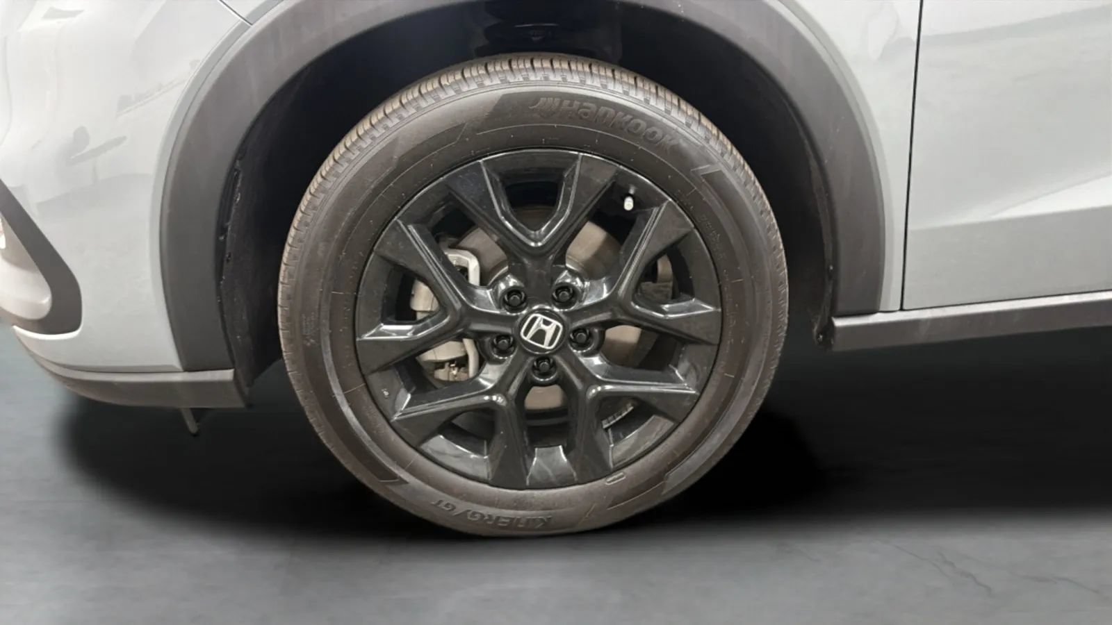 Used 2025 Honda HR-V Sport image 28