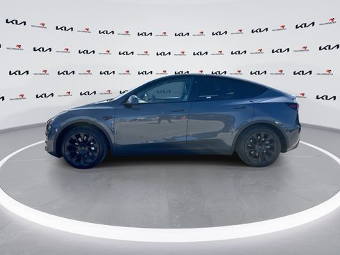 Used 2023 Tesla Model Y Long Range AWD/4WD image 5