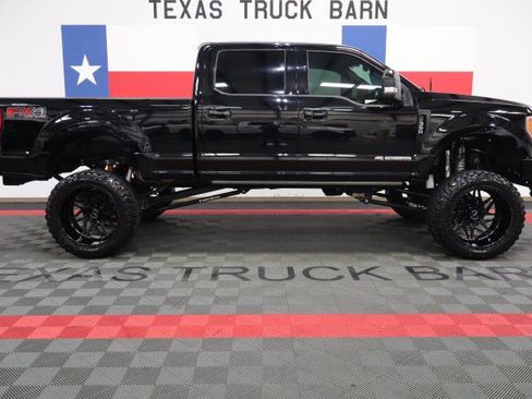 Used 2017 Ford F350 Platinum w/ Platinum Ultimate Package AWD/4WD image 18
