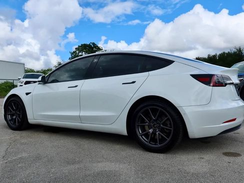 Used 2021 Tesla Model 3 Long Range AWD/4WD image 4