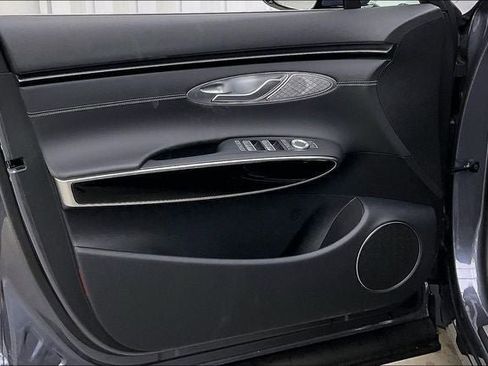New 2026 Genesis GV70 2.5T AWD/4WD image 10
