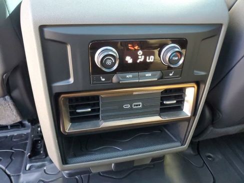 Used 2024 GMC Hummer EV 3X AWD/4WD image 14