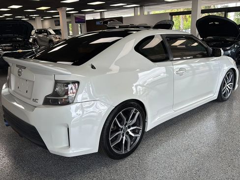 Used 2015 Scion tC image 7