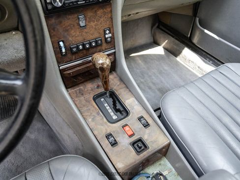 Used 1988 Mercedes-Benz 560 SL image 37