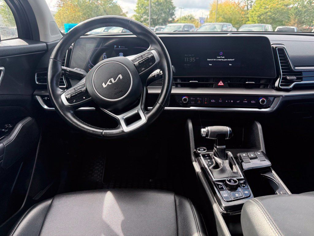 Used 2023 Kia Sportage EX AWD/4WD image 21