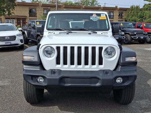 Used 2022 Jeep Wrangler Unlimited Sport image 2