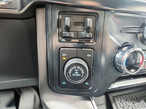 New 2025 Ford F150 Platinum w/ Equipment Group 702A High image 29