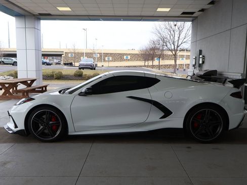Used 2024 Chevrolet Corvette Stingray Preferred Cpe w/ 2LT image 4