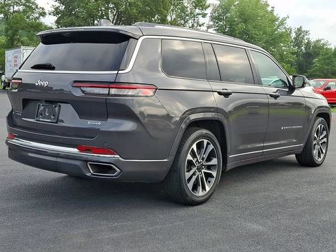 Used 2022 Jeep Grand Cherokee L Overland w/ Luxury Tech Group IV AWD/4WD image 9