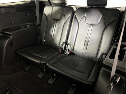 Used 2025 Kia Sorento S w/ Panoramic Sunroof Package image 24