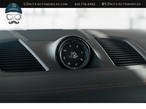 Used 2022 Porsche Cayenne AWD/4WD image 34