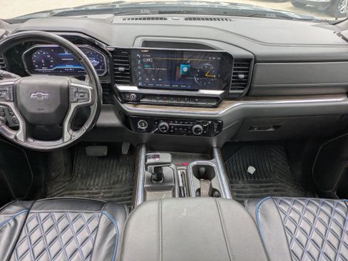 Used 2023 Chevrolet Silverado 1500 RST AWD/4WD image 12