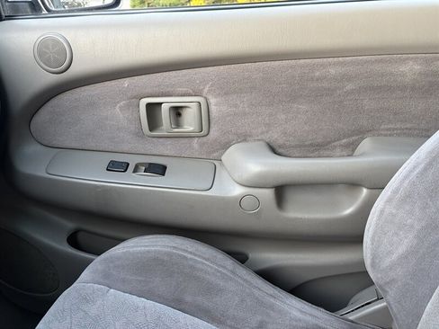 Used 2003 Toyota Tacoma PreRunner RWD image 22