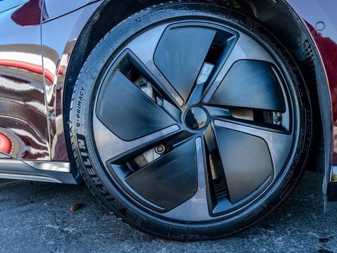 Used 2024 Lucid Air Touring image 30