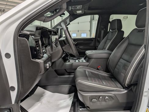 Used 2025 GMC Sierra 2500 AT4X w/ Snow Plow Prep/Camper Package image 16