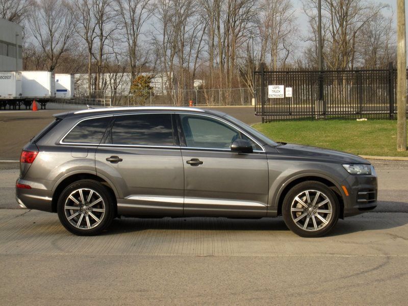 Used 2019 Audi Q7 3.0T Premium Plus w/ Premium Plus Package AWD/4WD image 9