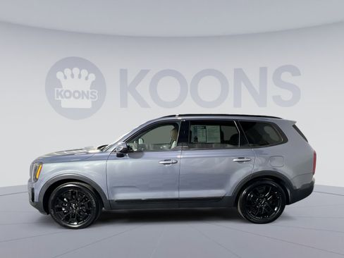 Used 2022 Kia Telluride SX w/ SX Prestige Package image 2