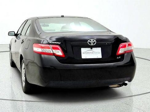 Used 2010 Toyota Camry LE FWD image 6