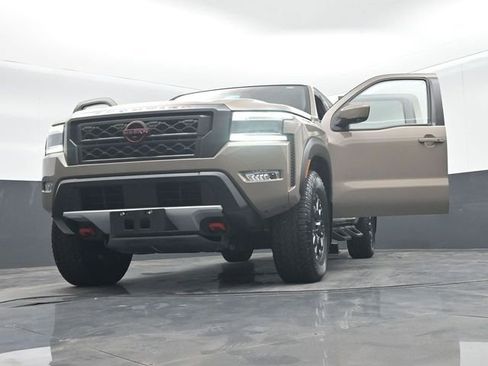 Used 2022 Nissan Frontier PRO-4X w/ Pro-4X Premium Package AWD/4WD image 75