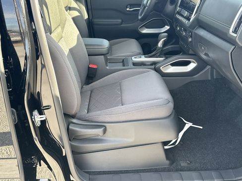 New 2026 Nissan Frontier SV w/ SV Convenience Package image 13