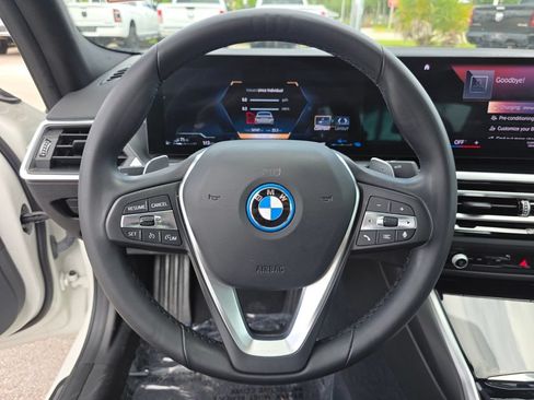 Used 2023 BMW 330e w/ Driving Assistance Package RWD image 31