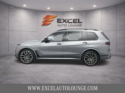 Used 2023 BMW X7 M60i w/ Executive Package AWD/4WD image 3