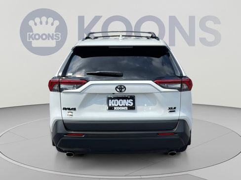 Used 2025 Toyota RAV4 XLE Premium w/ Weather Package AWD/4WD image 5
