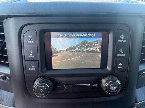 Used 2024 RAM 5500 4x4 Regular Cab image 20