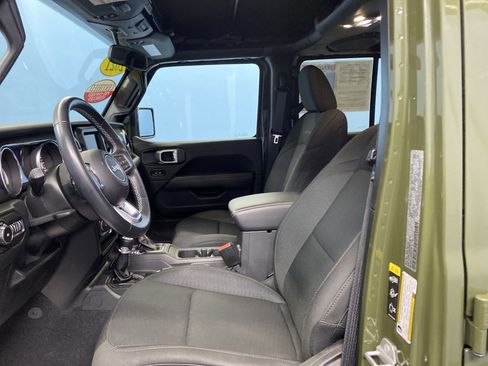 Certified 2021 Jeep Wrangler Unlimited Sahara image 9