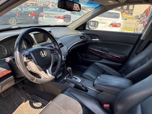 Used 2010 Honda Crosstour EX-L image 10