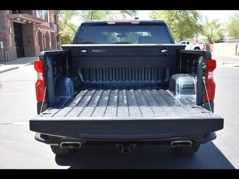 Used 2020 Chevrolet Silverado 1500 Custom Trail Boss AWD/4WD image 25