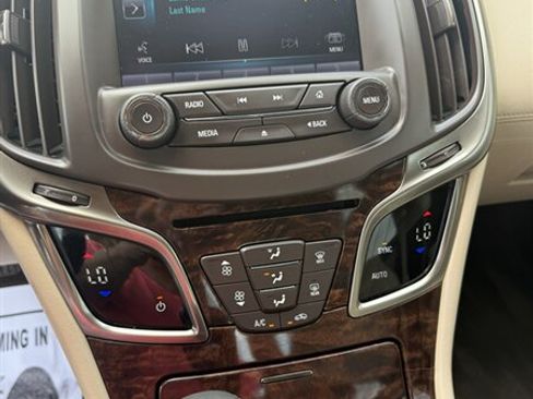Used 2015 Buick LaCrosse FWD image 13