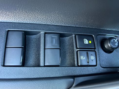 Certified 2026 Toyota Corolla Cross L image 11