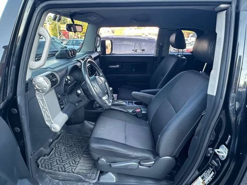 Used 2007 Toyota FJ Cruiser 4WD image 10