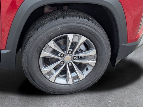 New 2026 Chevrolet Equinox LT w/ Convenience Package II FWD image 6