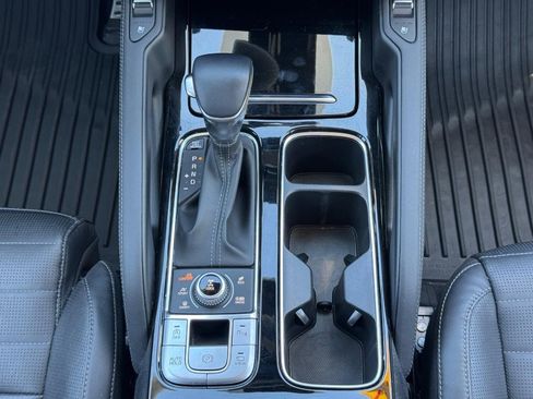 Used 2021 Kia Telluride SX w/ SX Prestige Package AWD/4WD image 17