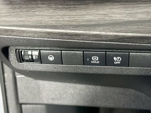 Used 2023 Nissan Ariya FWD image 22