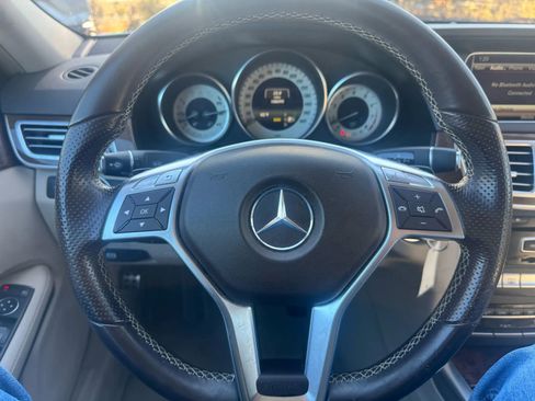 Used 2014 Mercedes-Benz E 350 4MATIC Sedan image 27