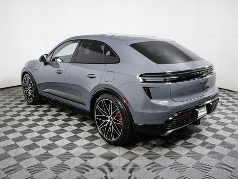 Used 2025 Porsche Macan Turbo Electric image 3