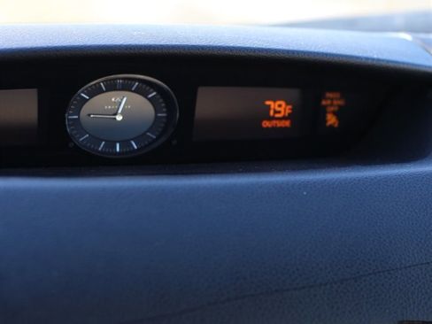 Used 2005 INFINITI G35 Coupe w/ (R01) Aero Pkg image 9