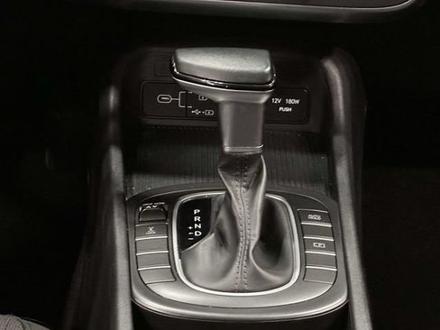 Used 2025 Hyundai Kona SEL AWD/4WD image 24